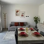 Moderno E Confortevole Appartamento, Wi-fi E Parcheggio Gratuito