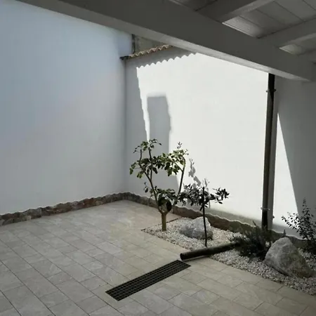 Moderno E Confortevole Appartamento, Wi-fi E Parcheggio Gratuito